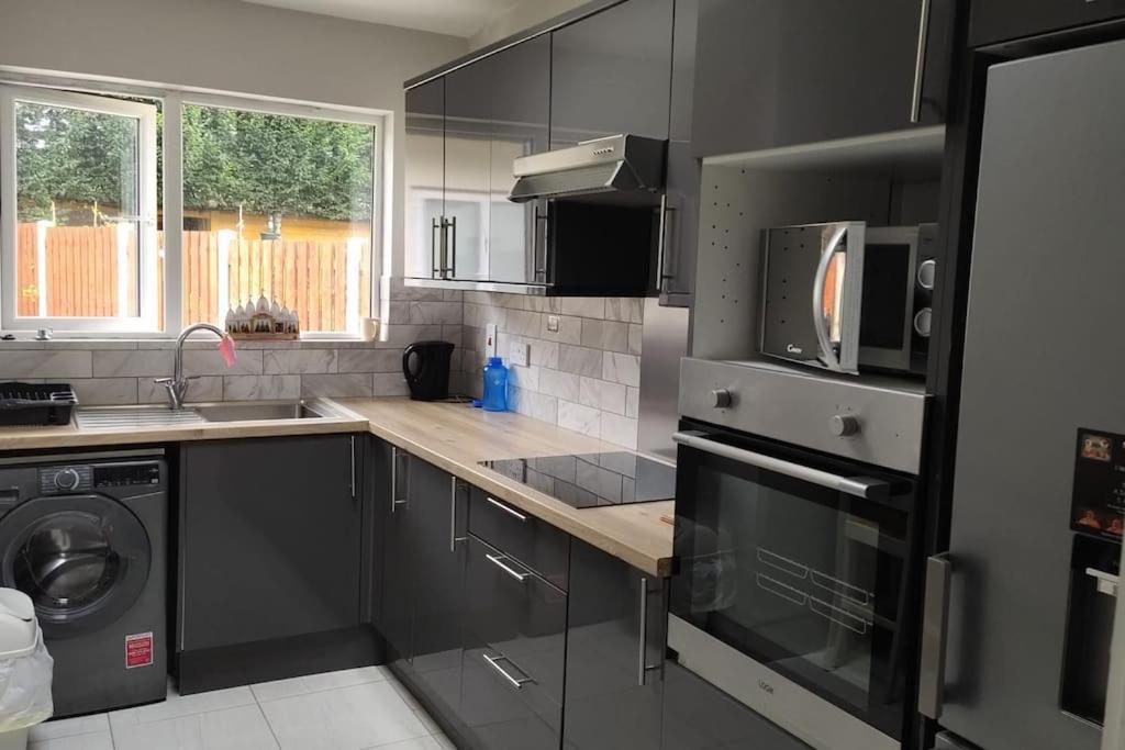 Studio With Private Kitchen Dublin Exterior photo