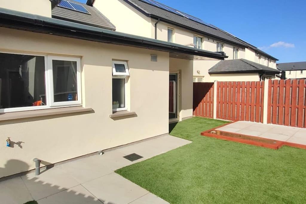 Studio With Private Kitchen Dublin Exterior photo